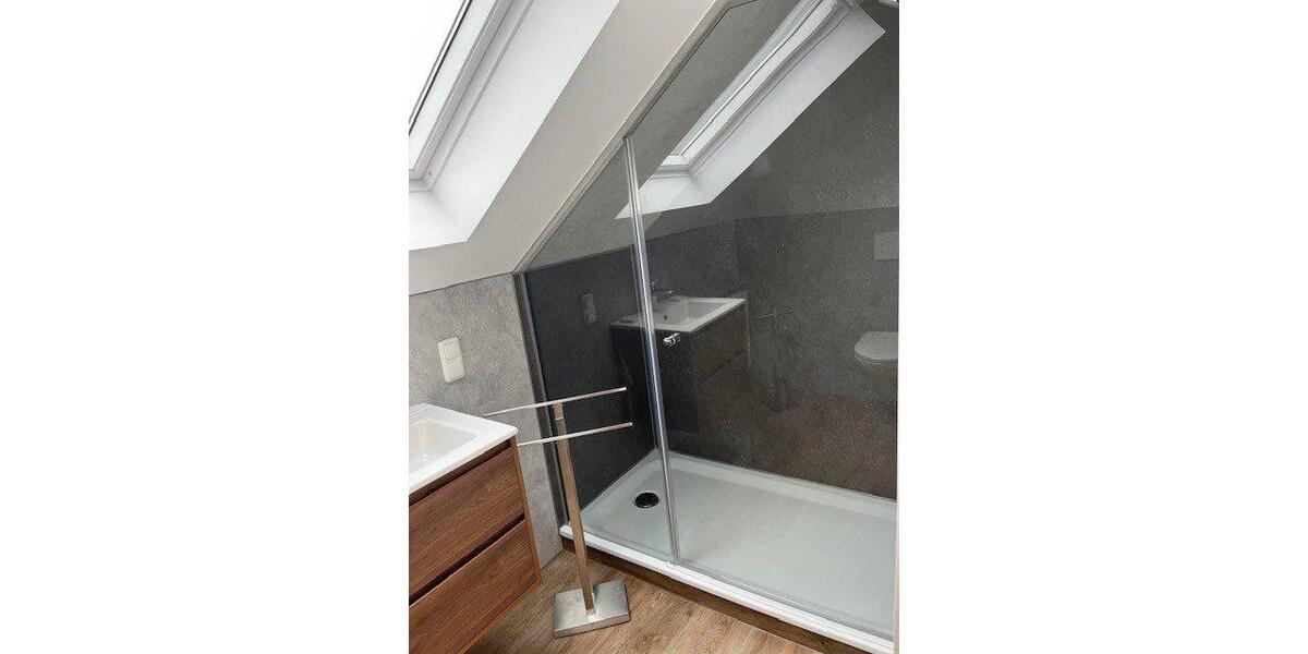 Dachgeschoßwohnung Frankfurt am Main Unterliederbach - 1.5 Zimmer, 27 m&sup2;, 800&euro; | Angebot:27630832