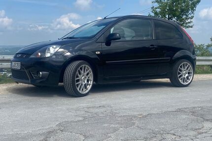 Ford Fiesta 233.500 km 2.600 &euro; Reutlingen 72766