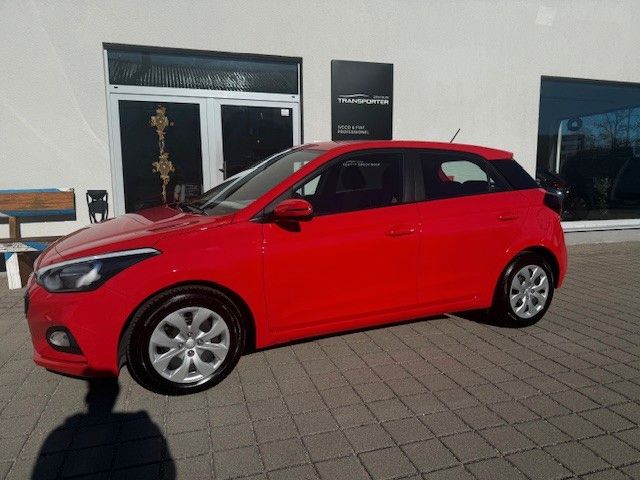 Hyundai i20 22.299 km 11.590 € Straßlach bei München 82064