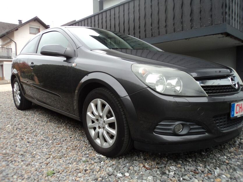 Opel Astra 203.000 km 1.899 € Treffelstein 93492