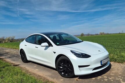 Tesla Model 3 27.500 km 27.500 &euro; Goldbach 63773