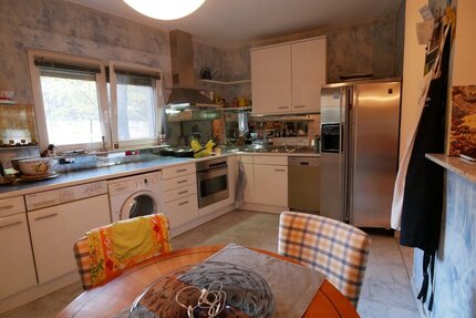 Außergewöhnliche MaisonetteWohnung in ruhiger Hinterhoflage mit Kamin und Terrasse.