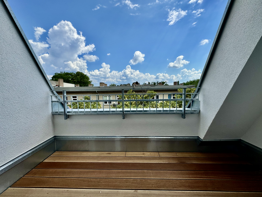 Wohnung zum Mieten in Berlin 1.719 € 77 m²