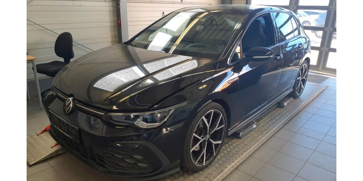 VW Golf 37.184 km 36.990 &euro; Weinstadt 71384
