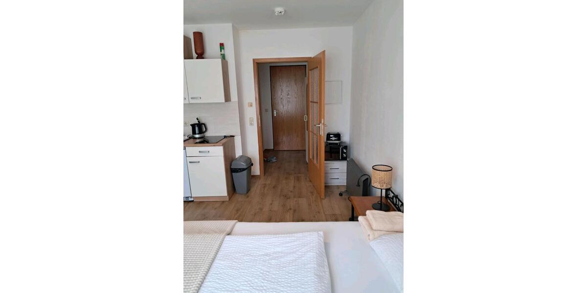 Etagenwohnung Augsburg Haunstetten-Siebenbrunn - 1 Zimmer, 24 m&sup2;, 685&euro; | Angebot:26225311