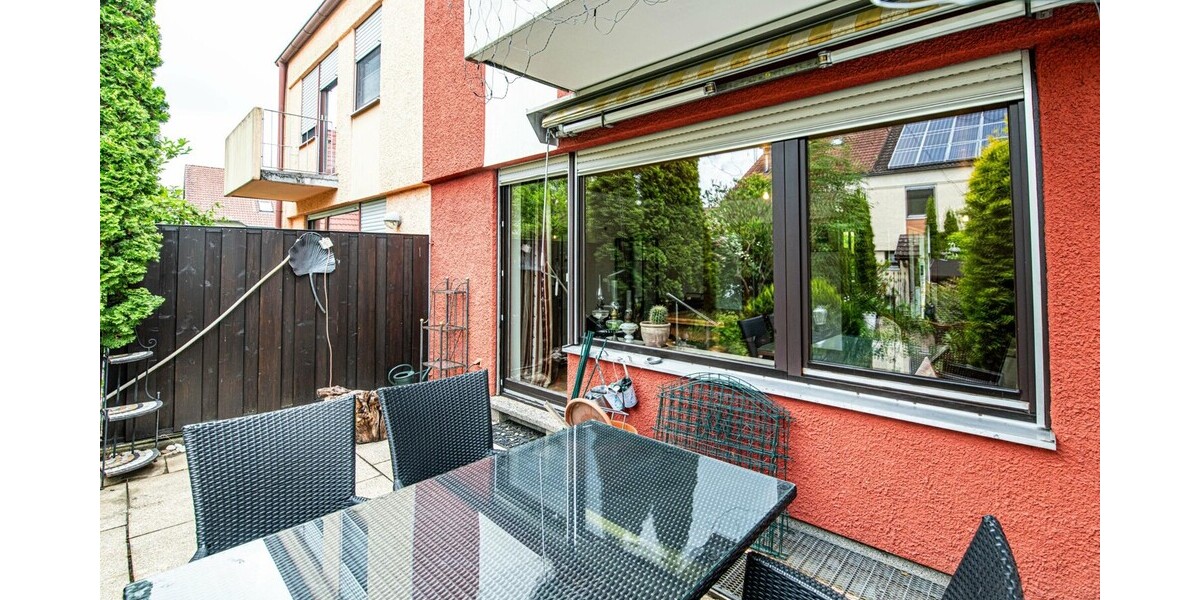 Charmantes Reihenmittelhaus mit eingewachsenen Garten in ruhiger Wohnlage - Reihenmittelhaus Amberg | Angebot:26948784