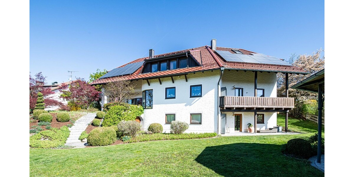 Ein Zuhause, das berührt: Exklusives Anwesen mit Traumgarten & Südterrasse in Roding - Einfamilienhaus Roding | Angebot:26490952