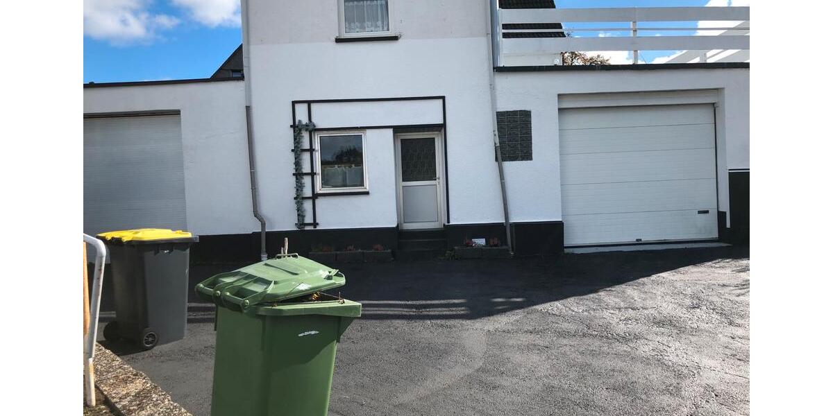 Mehrfamilienhaus, Wohnhaus Lohra - 7 Zimmer, 150 m&sup2;, 1.150&euro; | Angebot:26412421