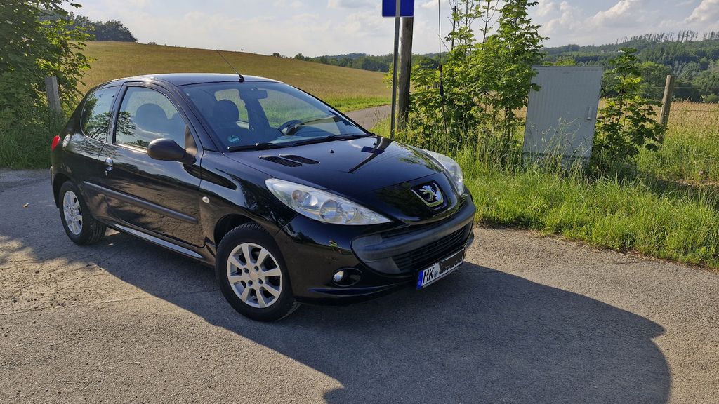 Peugeot 206 163.545 km 850 &euro; Meinerzhagen 58540