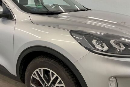 Ford Kuga 40.800 km 14.150 € Hamburg 21035