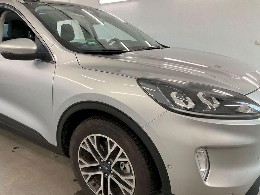 Ford Kuga 40.800 km 14.150 € Hamburg 21035