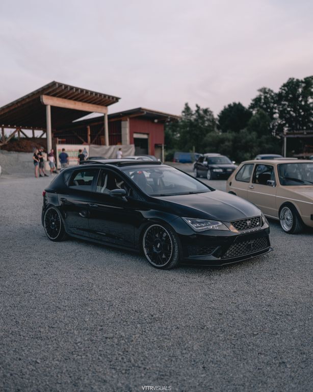Seat Leon 160.000 km 18.200 € Wiesenfelden 94344