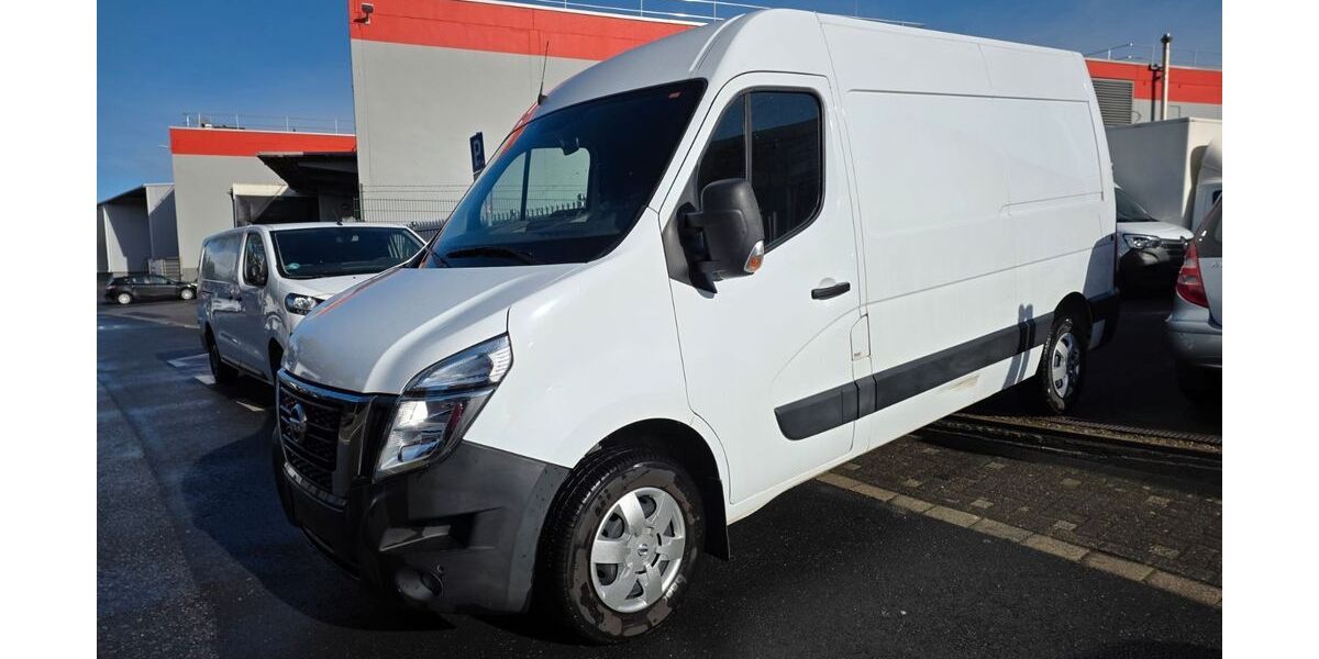 Nissan Interstar 109.990 km 12.995 &euro; HILDEN 40724