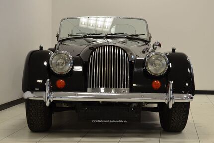 Morgan Plus 8