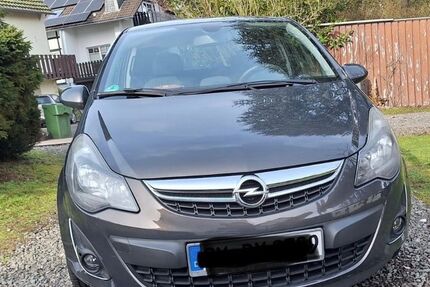 Opel Corsa 99.500 km 3.950 &euro; Bergneustadt 51702