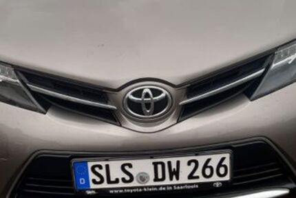 Toyota Auris 102.300 km 10.500 &euro; Saarlouis 66740