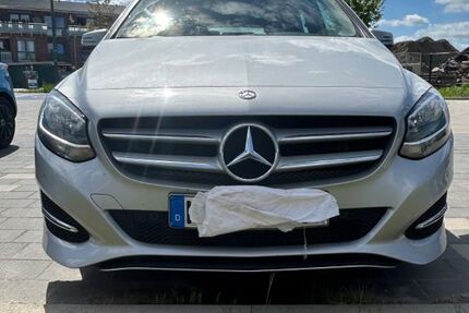 Mercedes B 180