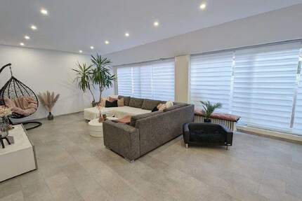 == Renoviert und bereit zum Einzug! Moderne & großzügige ETW in Lipperreihe == 3 zimmer