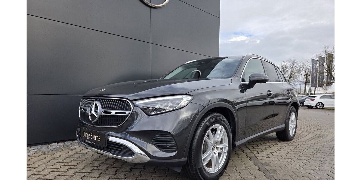 Mercedes-Benz GLC 200 5.000 km 49.899 &euro; Mainburg 84048