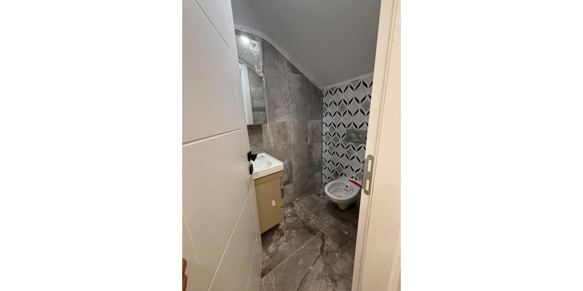 Villa Stuttgart Stuttgart-Mitte - 4 Zimmer, 185 m&sup2;, 320.000&euro; | Angebot:27097928