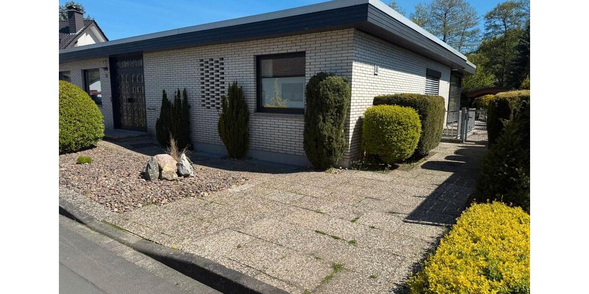 Bungalow Lage - 3 Zimmer, 150 m&sup2;, 1.600&euro; | Angebot:26295246