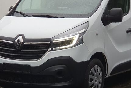 Renault Trafic 54.760 km 17.250 € Enger 32130