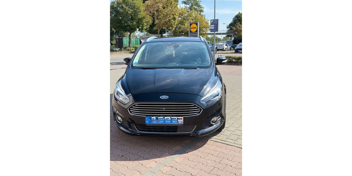 Ford S-Max 186.500 km 11.900 &euro; Mannheim 68239