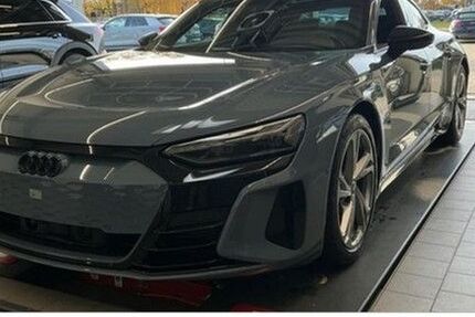 Audi e-tron GT 44.819 km 54.979 &euro; Oldenburg 26135