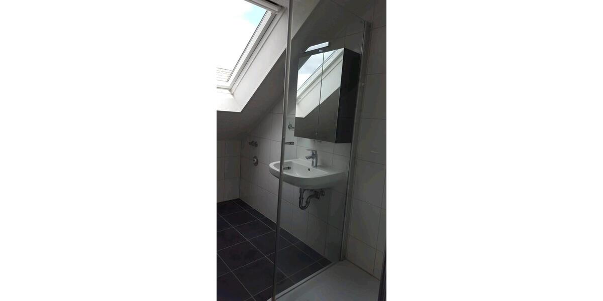 Dachgeschoßwohnung Schifferstadt - 3 Zimmer, 63 m&sup2;, 860&euro; | Angebot:25313092