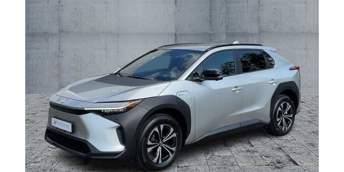 Toyota bZ4X 2.586 km 42.890 &euro; Himmelkron 95502