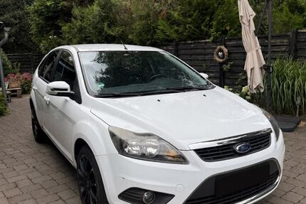 Ford Focus 191.500 km 2.300 &euro; Gummersbach 51643