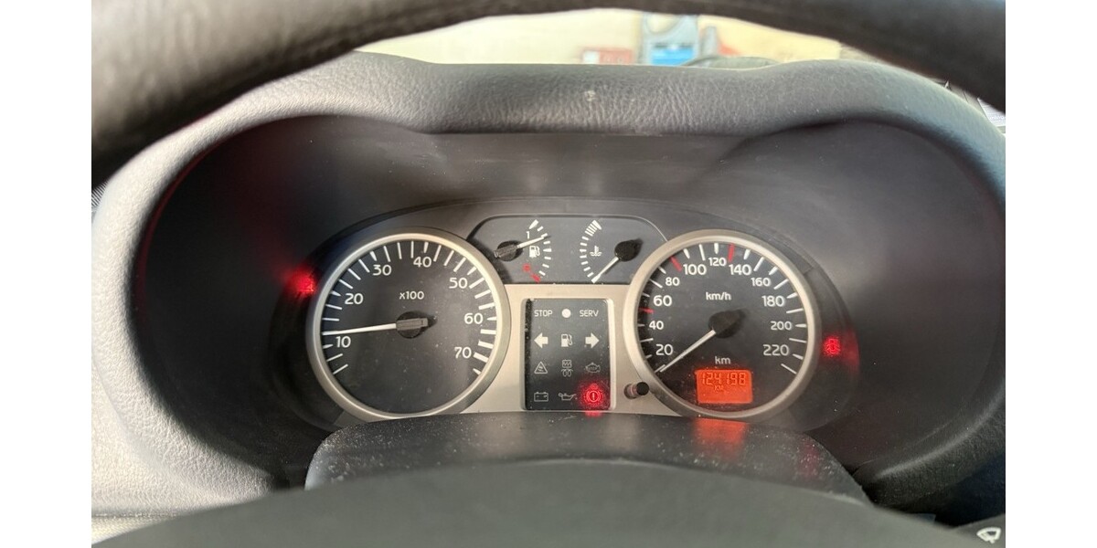 Renault Clio 124.500 km 2.500 &euro; Braunsbedra 06242