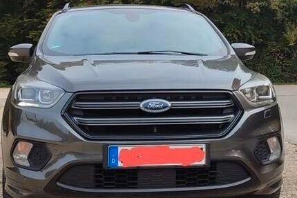 Ford Kuga 59.600 km 15.000 &euro; Albershausen 73095