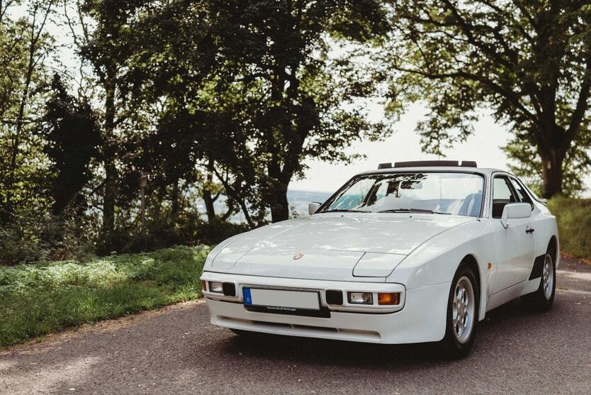 Porsche 944 213.000 km 19.000 € Eichenau 82223