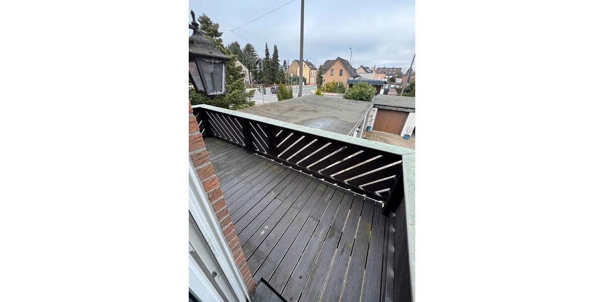 Dachgeschoßwohnung Langenfeld (Rheinland) - 2 Zimmer, 52 m&sup2;, 700&euro; | Angebot:24839218