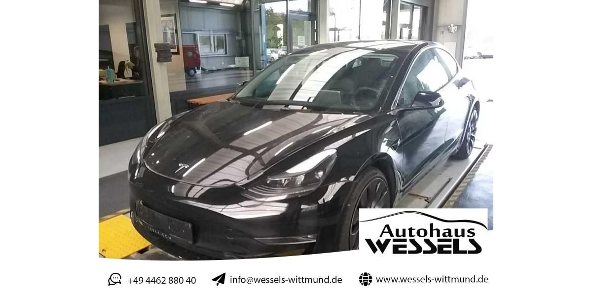 Tesla Model 3 27.831 km 34.950 &euro; Wittmund 26409