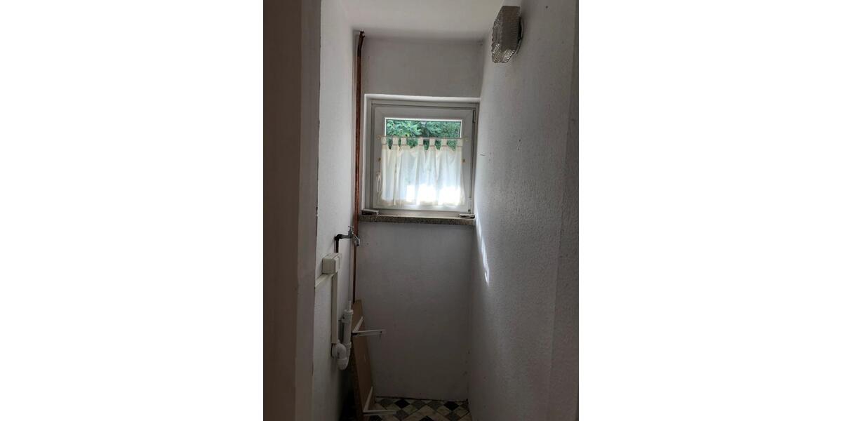 Erdgeschoßwohnung Dautphetal - 4 Zimmer, 140 m&sup2;, 1.090&euro; | Angebot:26096714