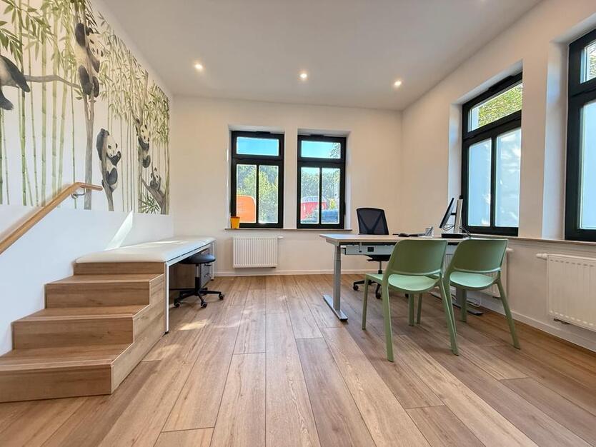 PraxisBüro im Erdgeschoss in Rastede zu vermieten + Parkplätze!
