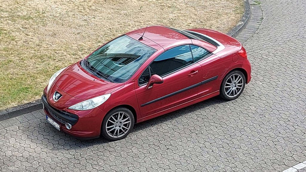 Peugeot 207 104.000 km 3.200 &euro; Andernach 56626