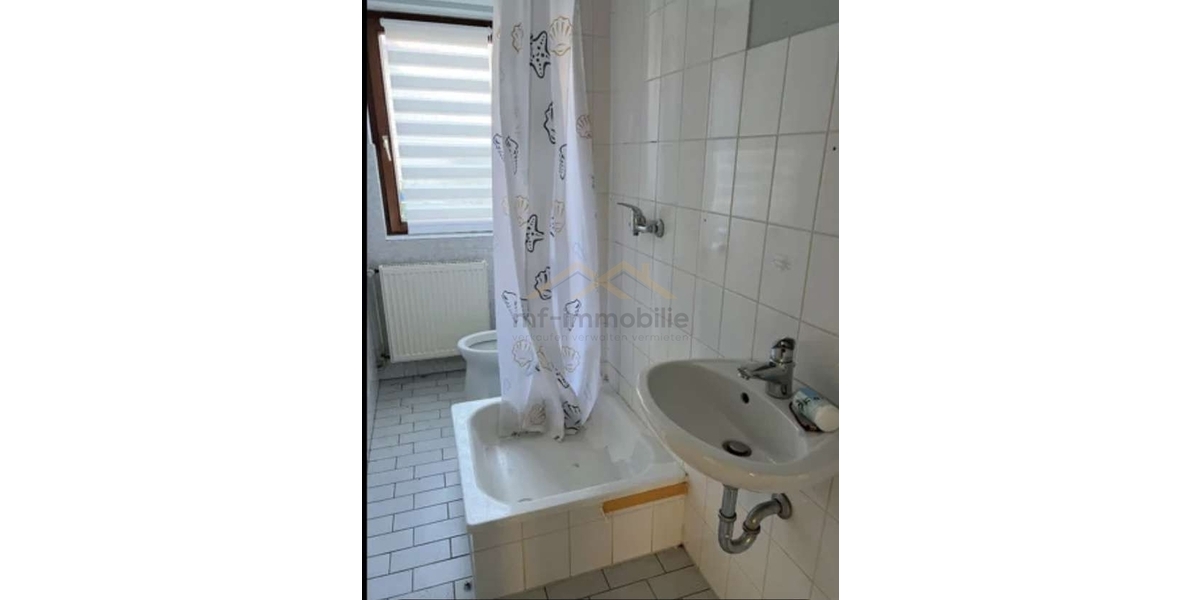 Mehrfamilenhaus mit 5 Wohnungen, mit Potenzial zur Aufteilung 13 zimmer