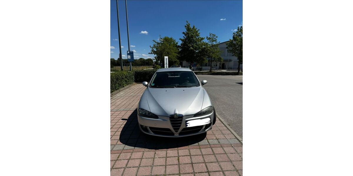 Alfa Romeo 147 137.927 km 700 &euro; Vaterstetten 85591