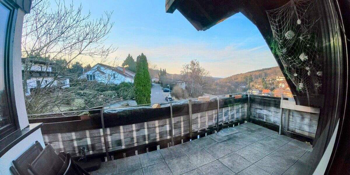 Etagenwohnung Höchst Hassenroth - 4 Zimmer, 93 m&sup2;, 139.000&euro; | Angebot:24966299