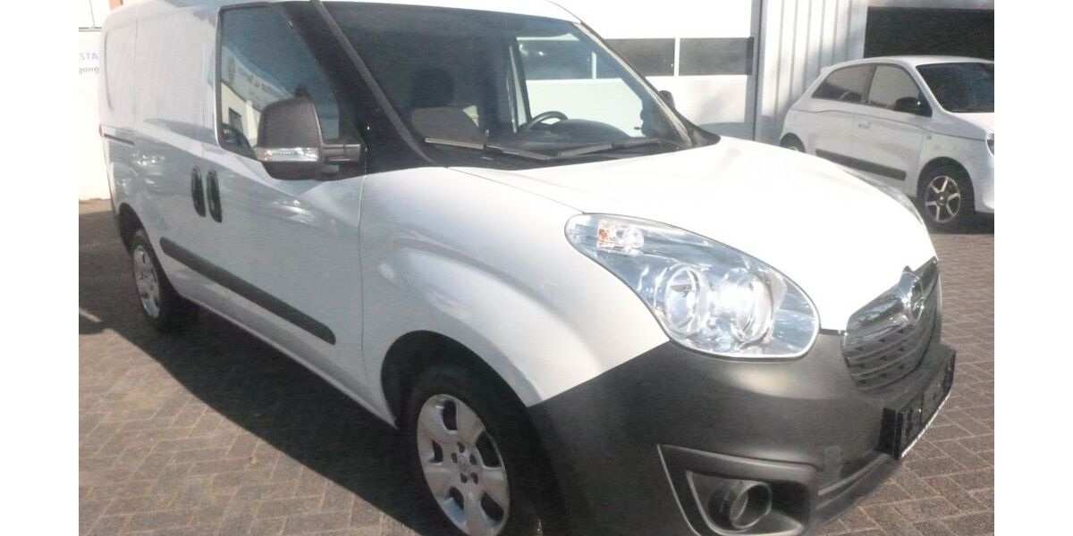 Opel Combo 109.439 km 8.499 &euro; Parchim 19370