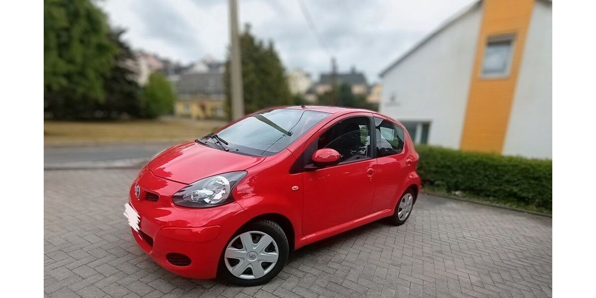 Toyota Aygo (X) 57.000 km 3.400 &euro; Zwickau 08066