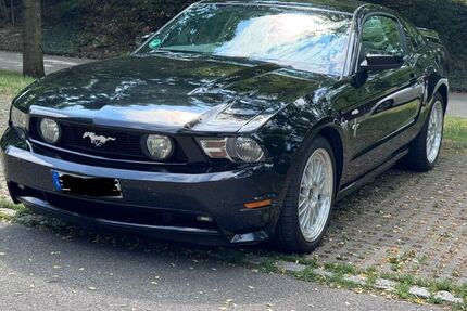 Ford Mustang 155.803 km 14.500 &euro; Stuttgart 70437