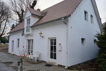 charmantes kleines Haus mit 2 Zi.-Whg., Garten, Pkwplatz