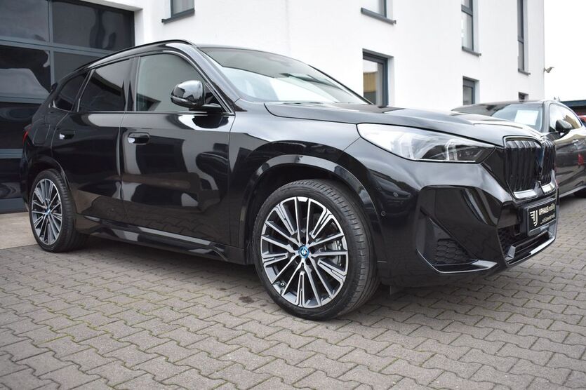 BMW iX1 19.989 km 43.980 € Werther/Westfalen 33824