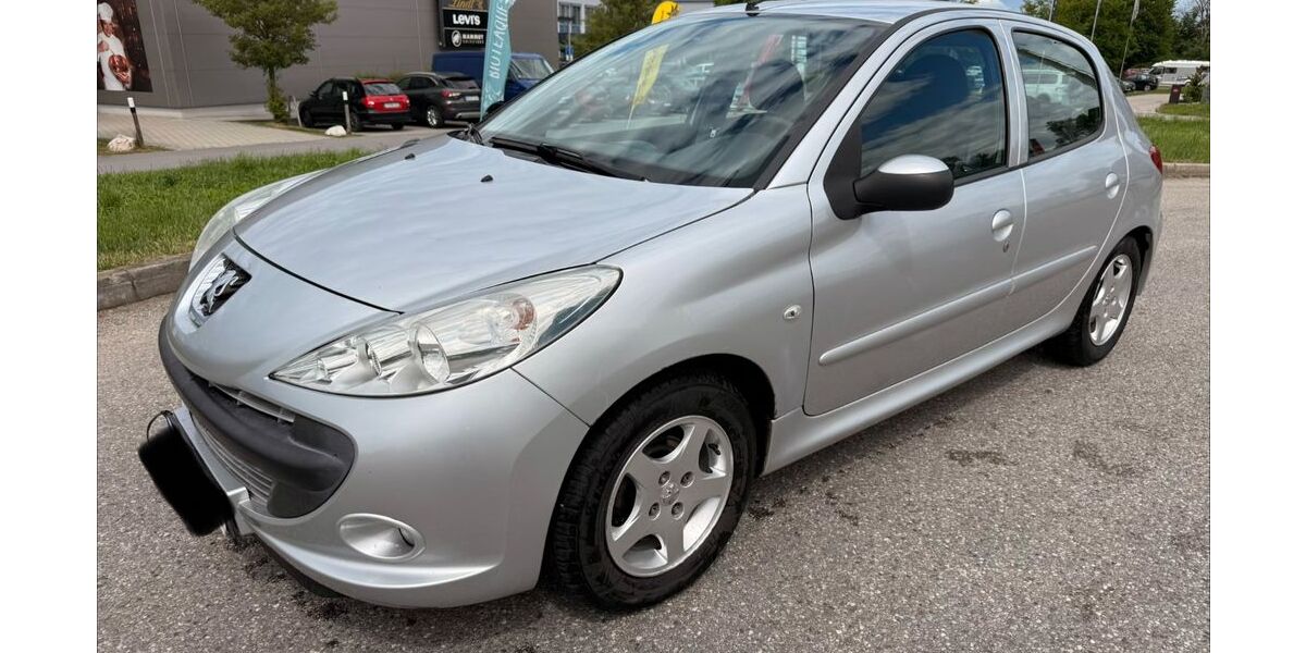 Peugeot 206 101.000 km 1.590 &euro; Rosenheim 83022