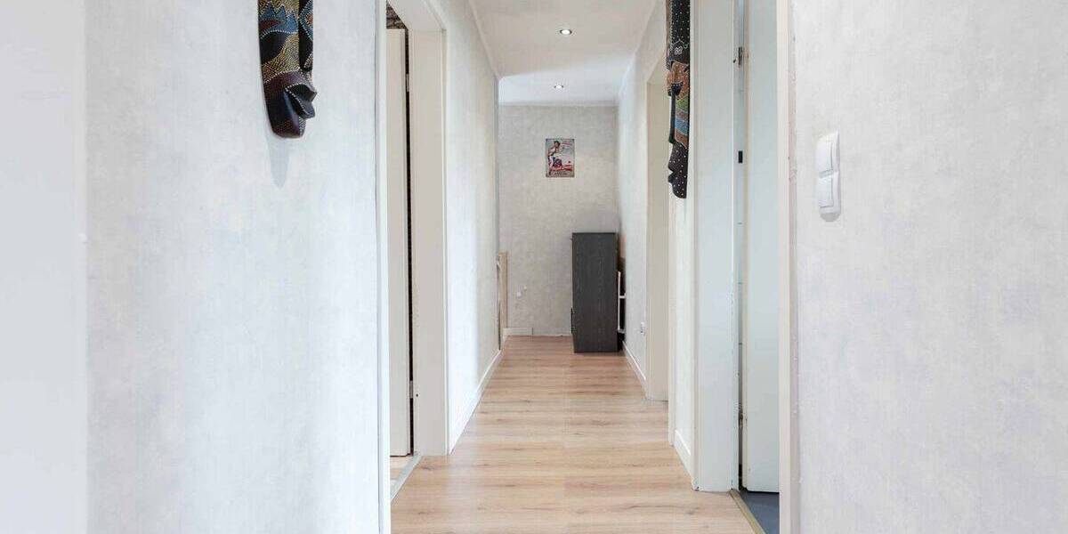 Etagenwohnung Lüneburg Weststadt - 4 Zimmer, 93 m&sup2;, 285.000&euro; | Angebot:25691286
