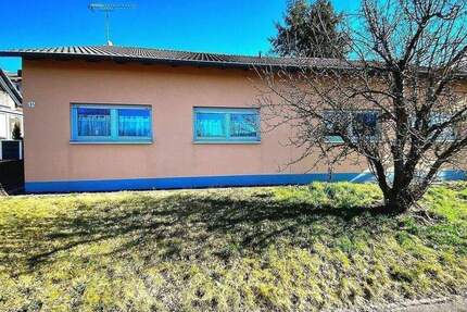 Doppelhaushälfte - Charmanter 3-ZKB-Bungalow mit Gartenanteil in ruhiger Lage von Gillenfeld 3 zimmer